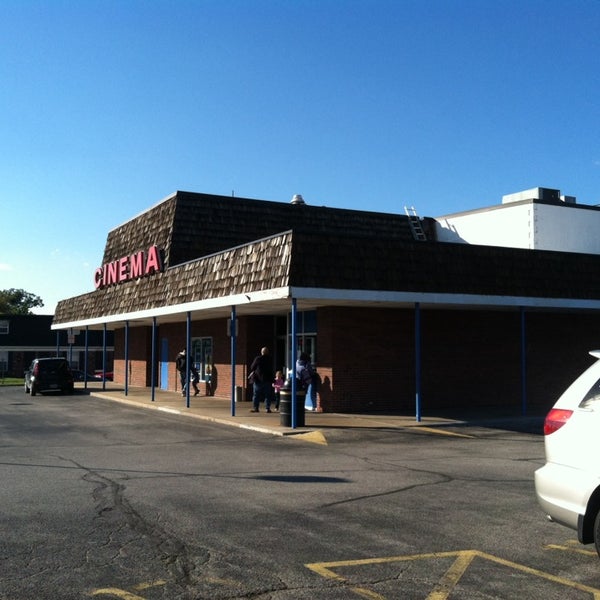 St. Andrews Movie Theater in St. Charles, MO: Showtimes & Reviews