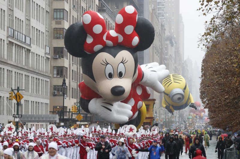 Balloons, Stars and Rain in NYC