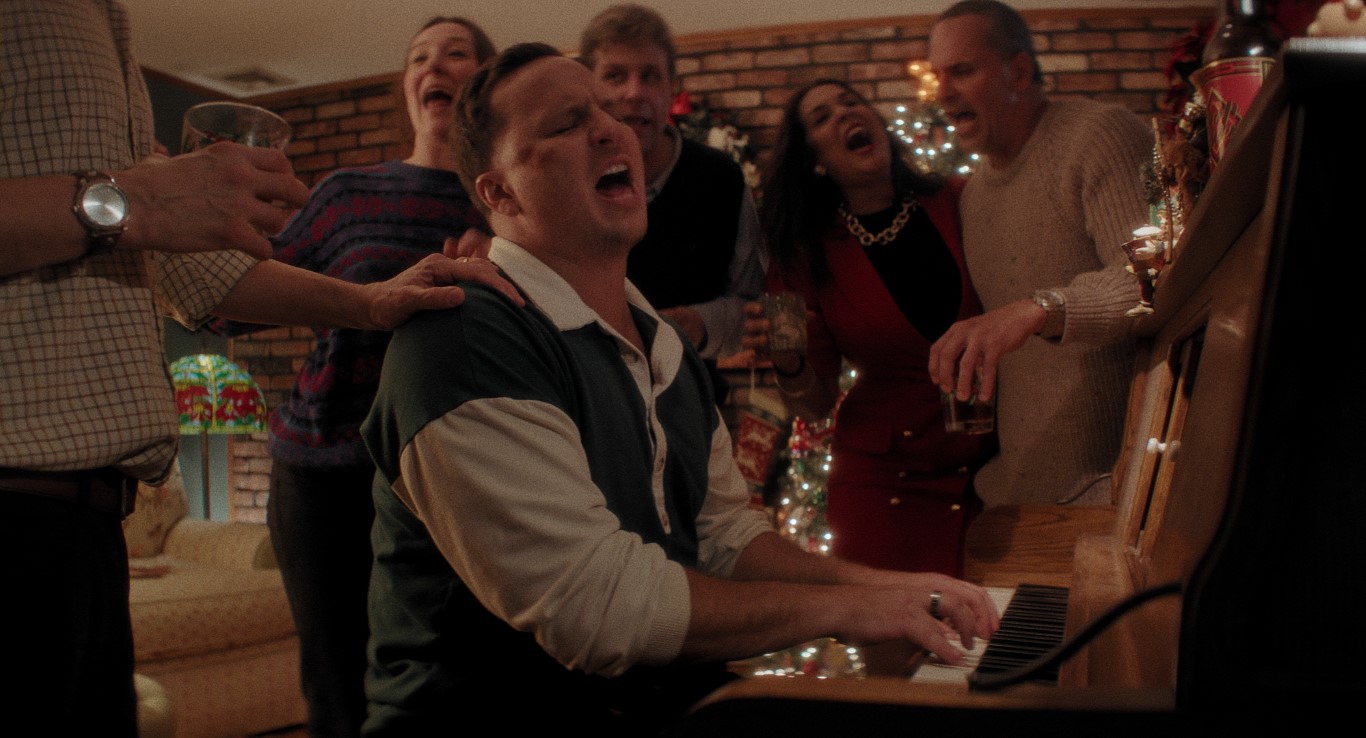 CHRISTMAS-EVE-IN-MILLERS-POINT-Still-10-.jpg