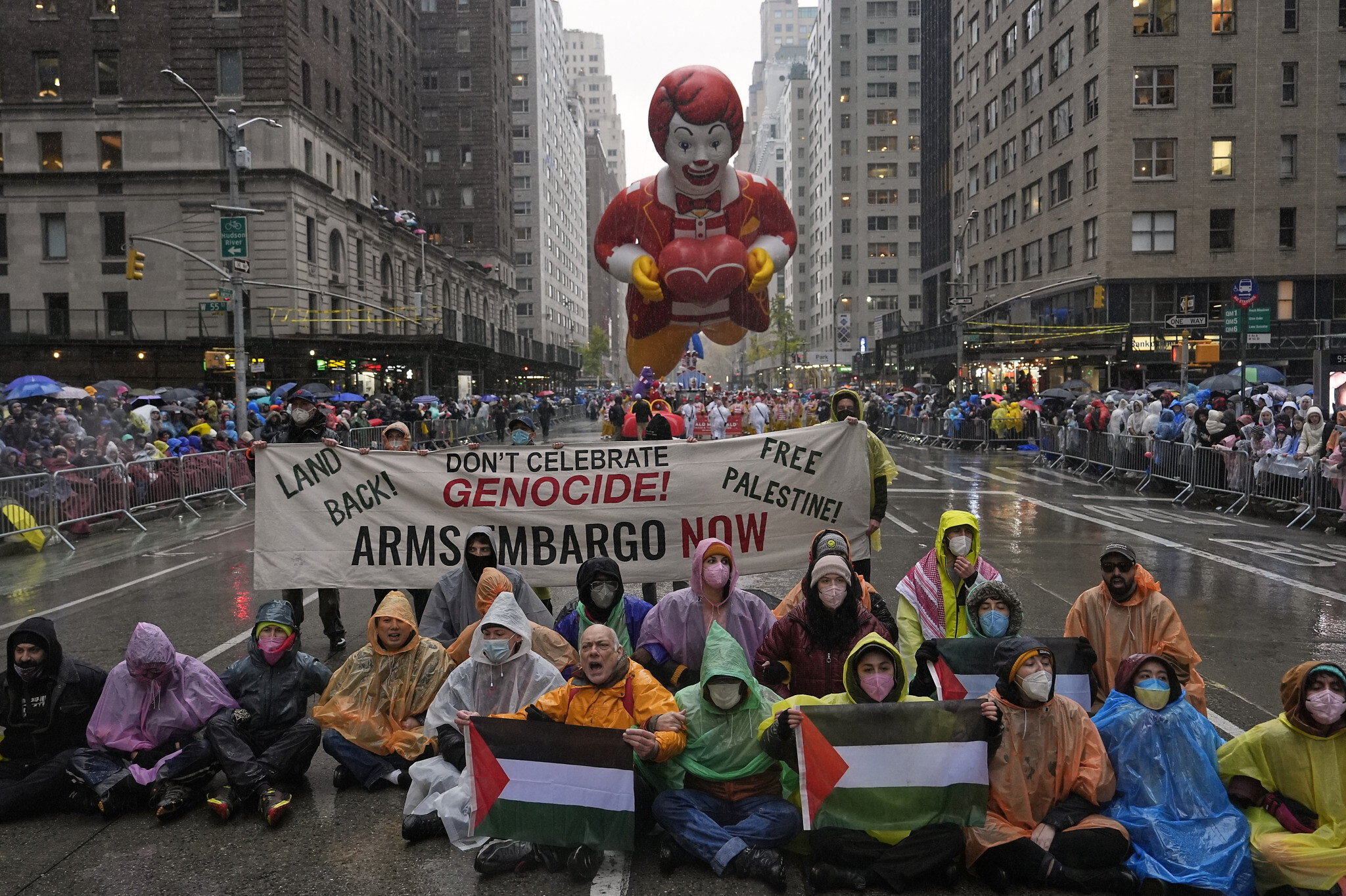 Macy’s Thanksgiving Day Parade Arrests: 21 Pro-Palestinian Protesters