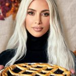 inside-a-typical-kardashian-family-thanksgiving-dinner.jpg