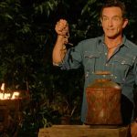 jeff-probst-holding-a-hidden-immunity-idol-in-survivor.jpg