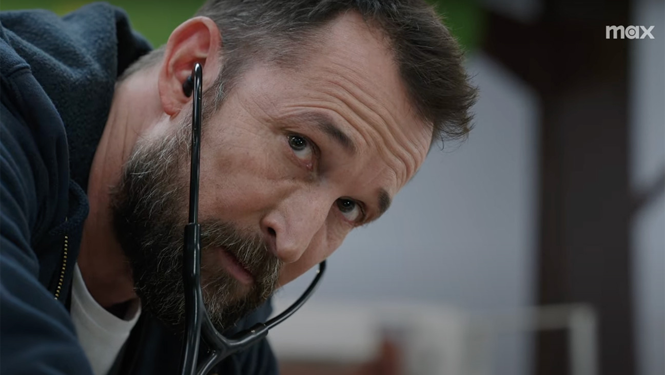 Noah Wyle Struggles in 'ER' Duo's Drama Series