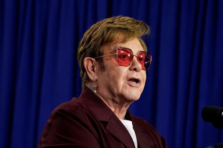 Elton John Says He Has Lost His Eyesight