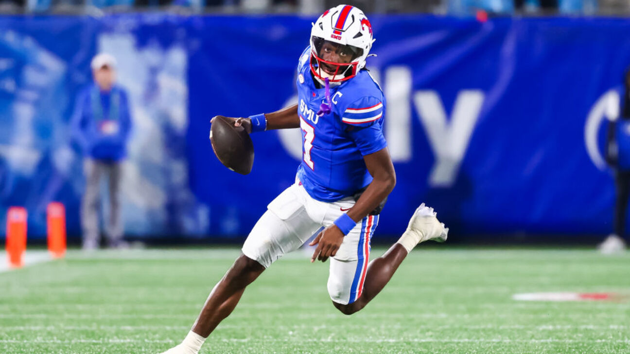 When to Stream NCAA College Football SMU vs. Penn State Game on Sling
