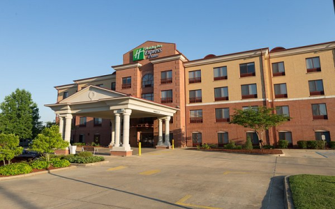Things to Do: See the Hottest Movies in Clinton, MS
