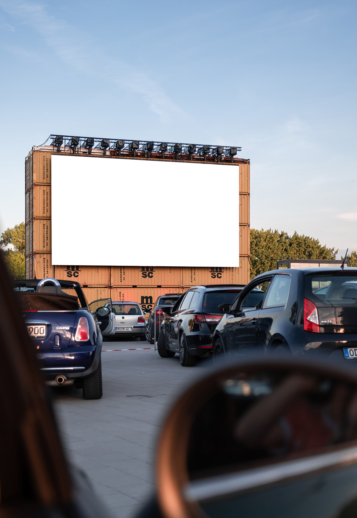 Modesto Drive-In Movie: What to Expect (Tips and Tricks for a Great Experience)