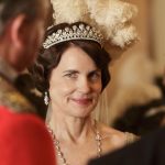 Elizabeth-McGovern-e1734706989263.jpg
