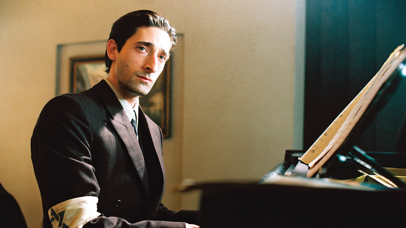 To play Polish Jewish pianist Wladyslaw Szpilman, a role that earned him an Oscar, Adrien Brody studied with four piano instructors and practiced for hours each day.