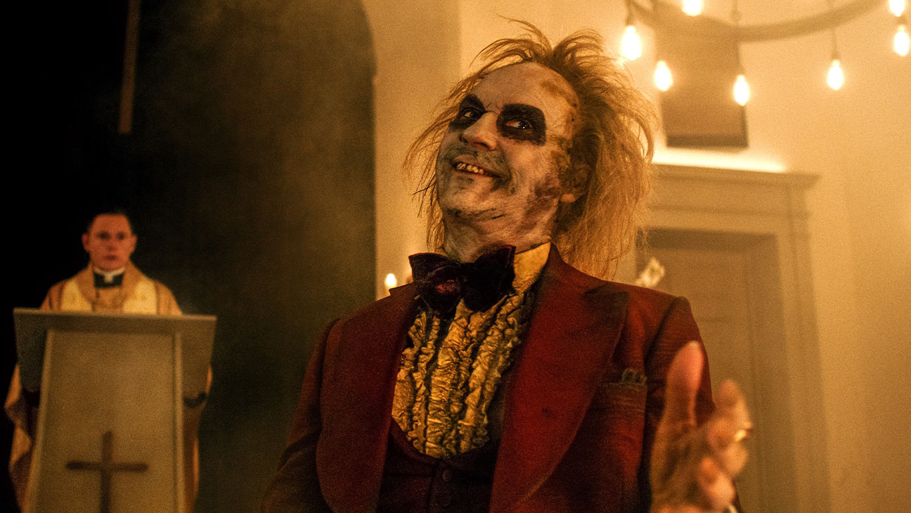 Michael-Keaton-Beetlejuice-2-Everett-H-2024.jpg