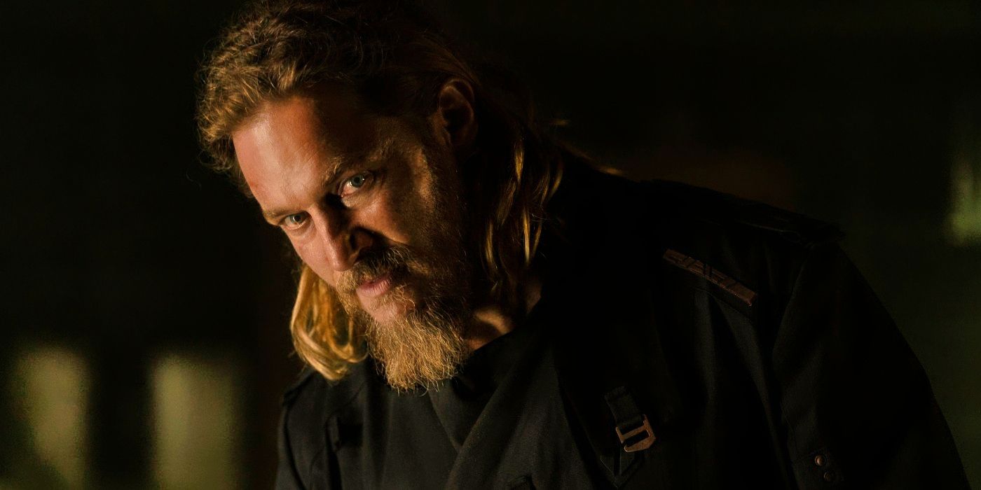 dune-prophecy-episode-5-travis-fimmel-1.jpg