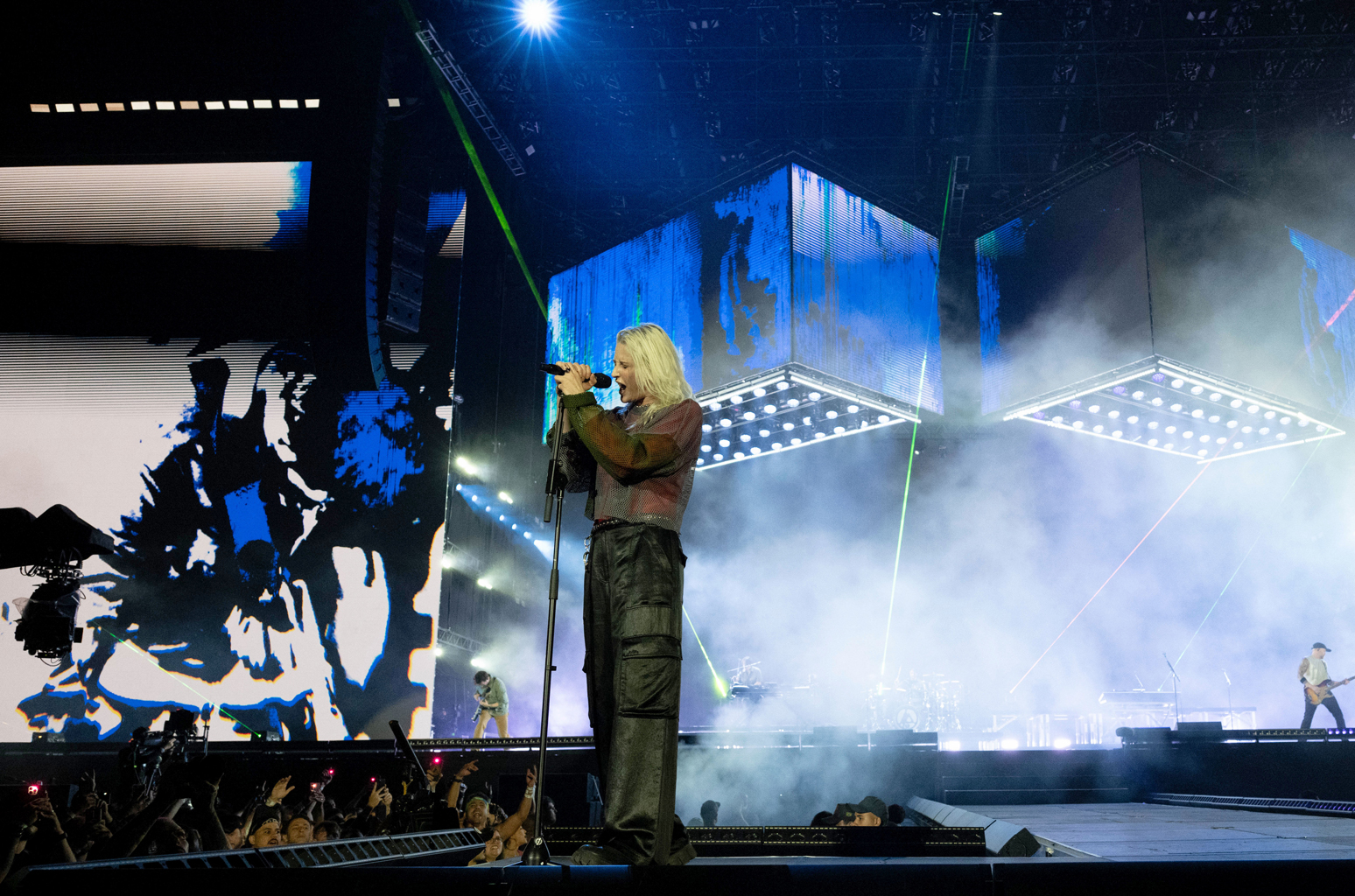 Linkin Park Perform 'The Emptiness Machine' at Billboard Music Awards