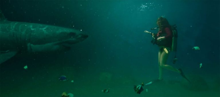 intothedeepSharkpostermainimgTW.jpg