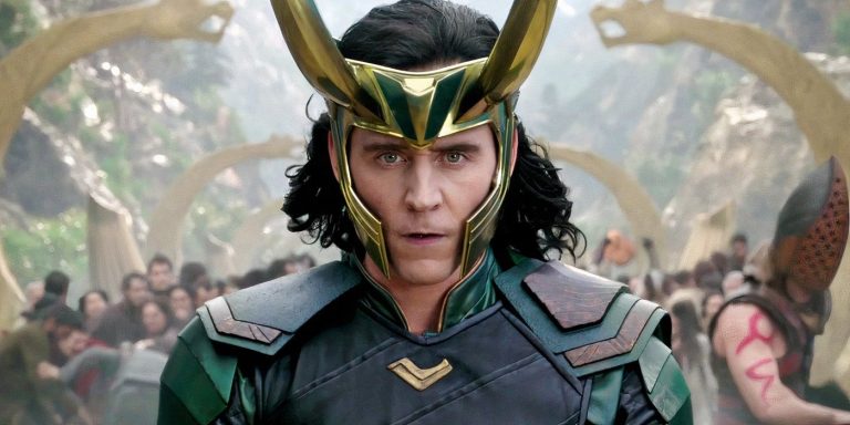 loki-crowd-close-up.jpg