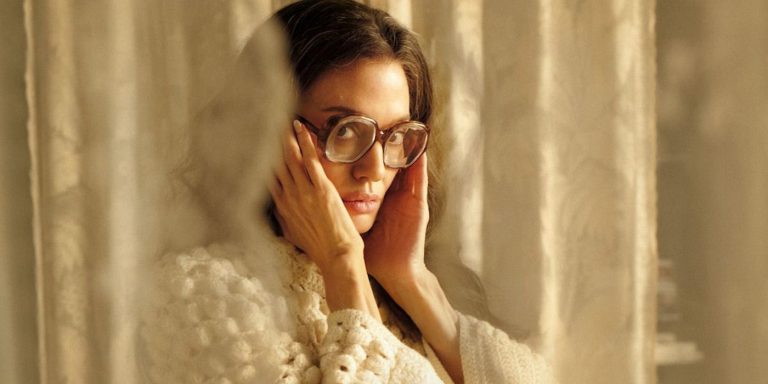 maria-angelina-jolie-3.jpg