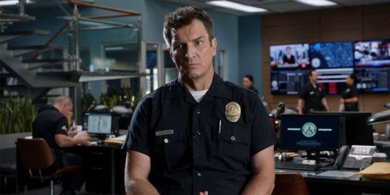 nathan-fillion-in-the-rookie.jpg