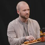 sean_evans_-_hot_ones_-_h_-_2019_0.jpg
