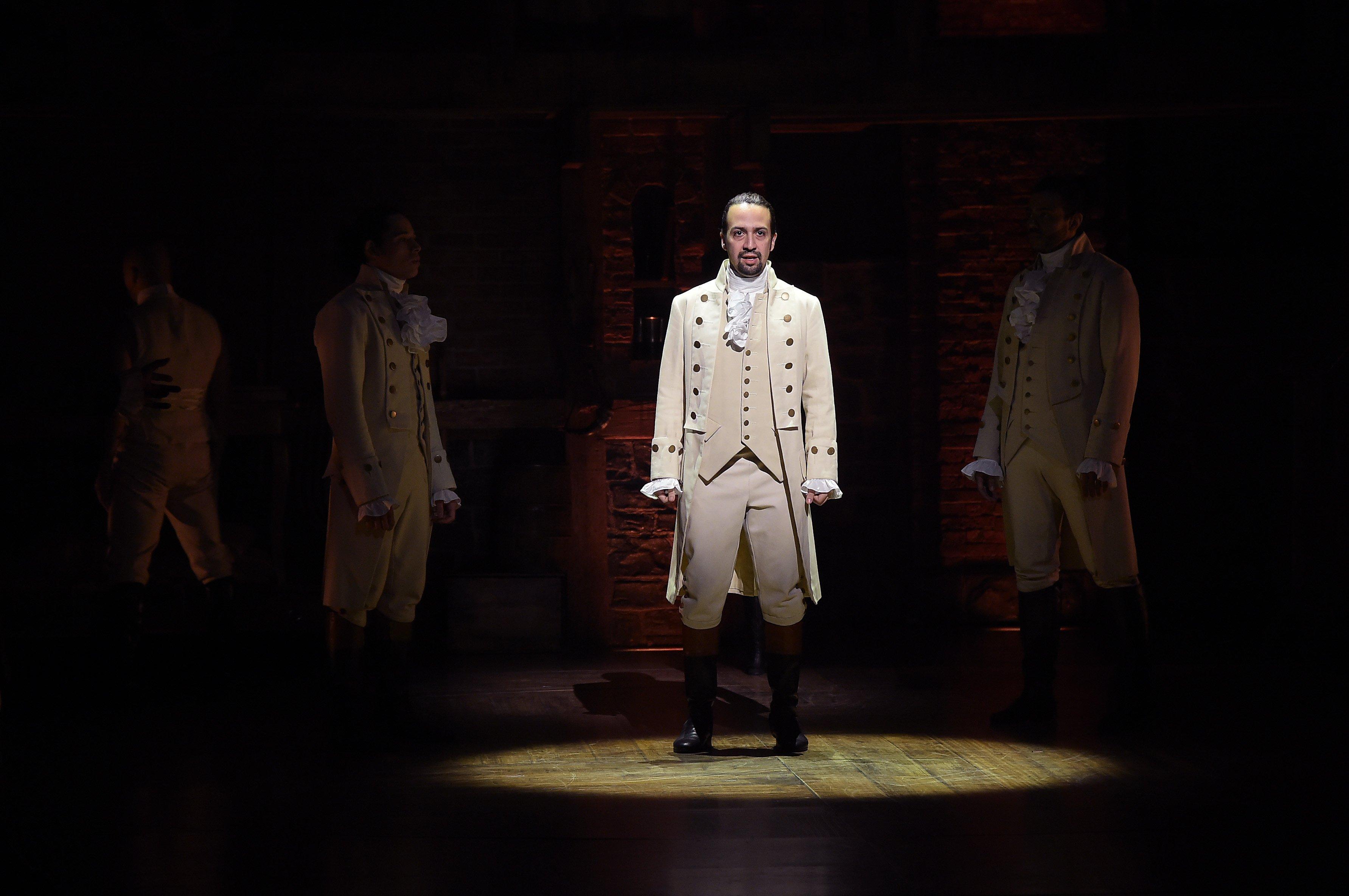 Lin-Manuel Miranda Reprises Alexander Hamilton Role in Cold Open