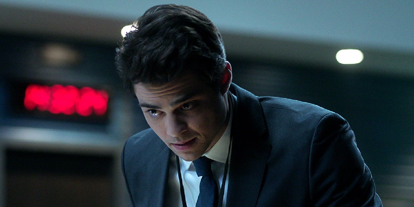 Noah-Centineo-as-Owen-hendricks-in-the-recruit.jpg
