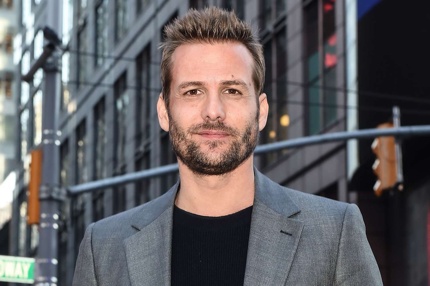 Suits' Gabriel Macht Apologizes to Fans Who Went to Law School Due to Show