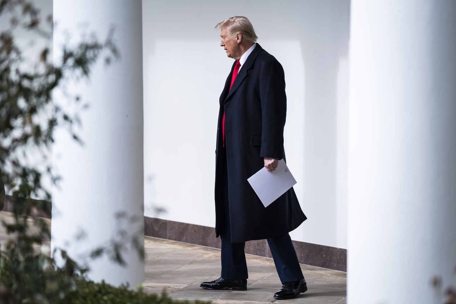 Trump Has Harsh Words for California While Heading to Los Angeles to Survey Fire Damage
