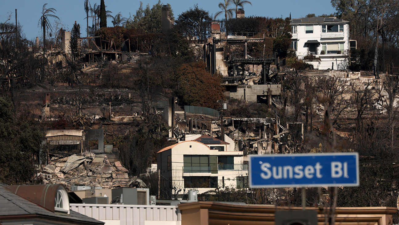 Filmmakers Offer Old Location Photos to Help Victims