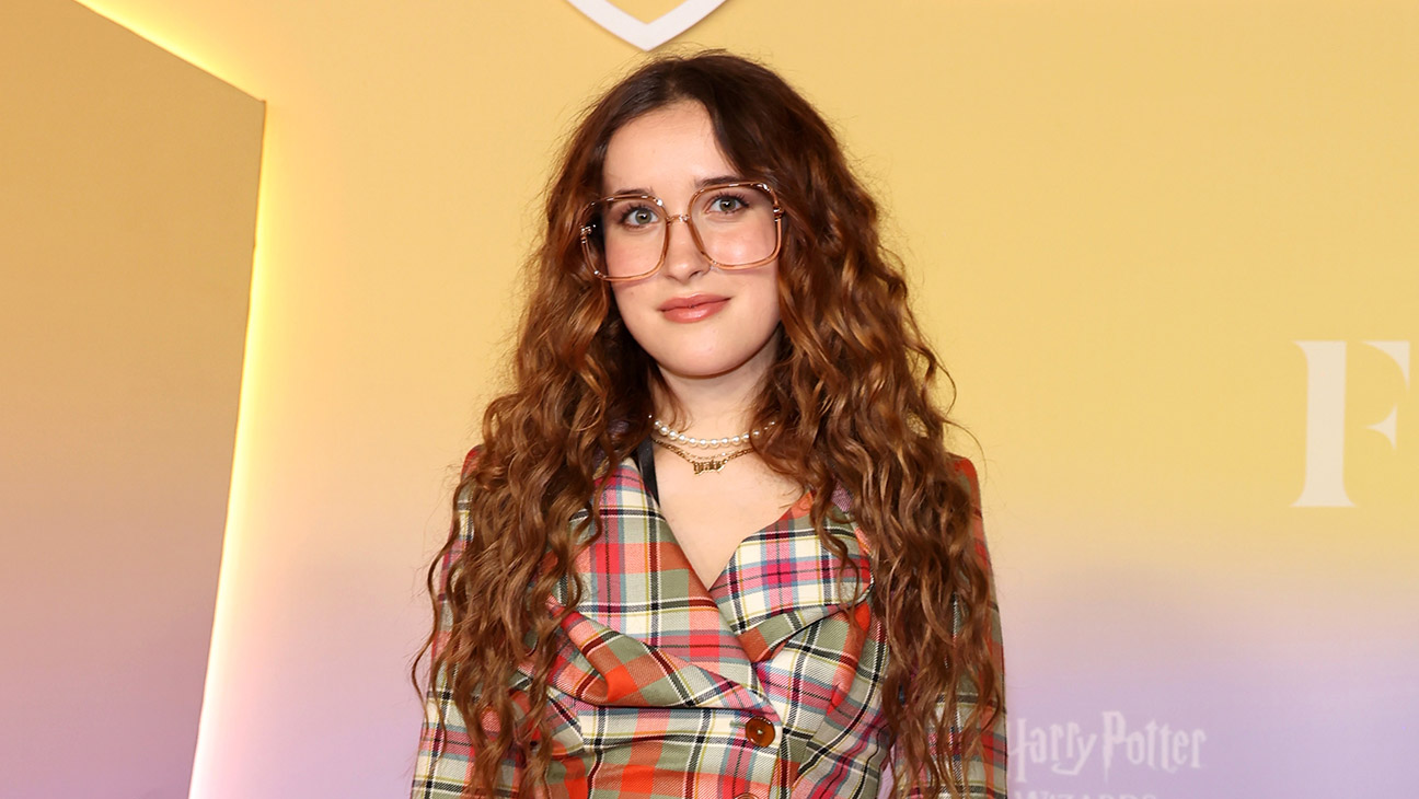 Gracie Lawrence Stars in Broadway's Just in Time With Jonathan Groff