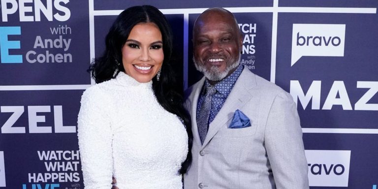 rhoa-mia-thornton-gordon-thornton-cu-smiling.jpg