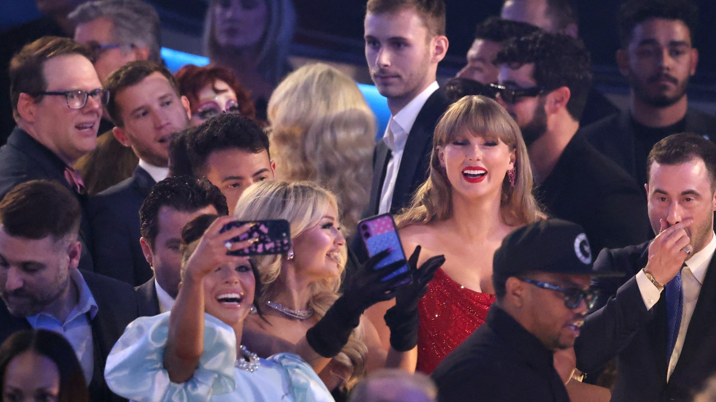 1738608922_GettyImages-2197327779.jpg