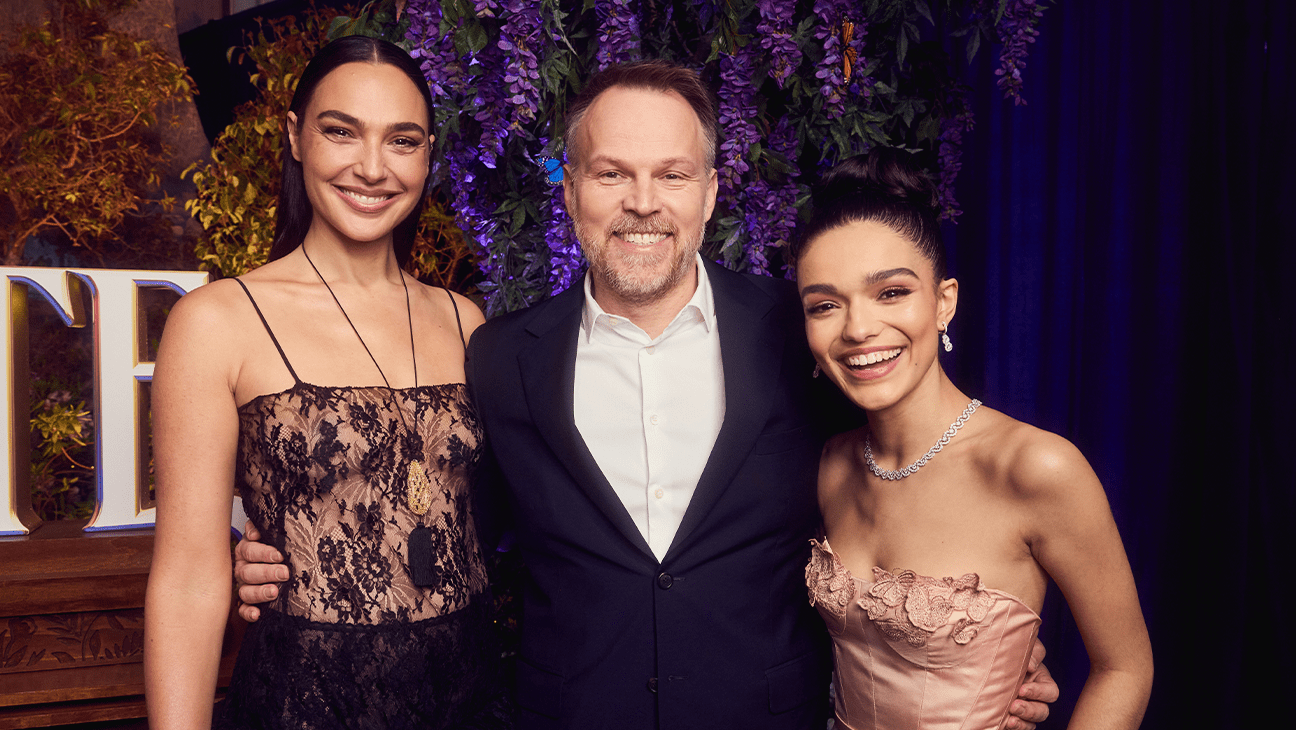 'Snow White' First Reactions Praise Remake as "A Big Surprise"