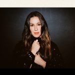 Alanis-Morissette-Is-Headed-to-Vegas-—-Heres-How-to-Snag-the-Best-Deals-on-Tickets-MAIN.jpg