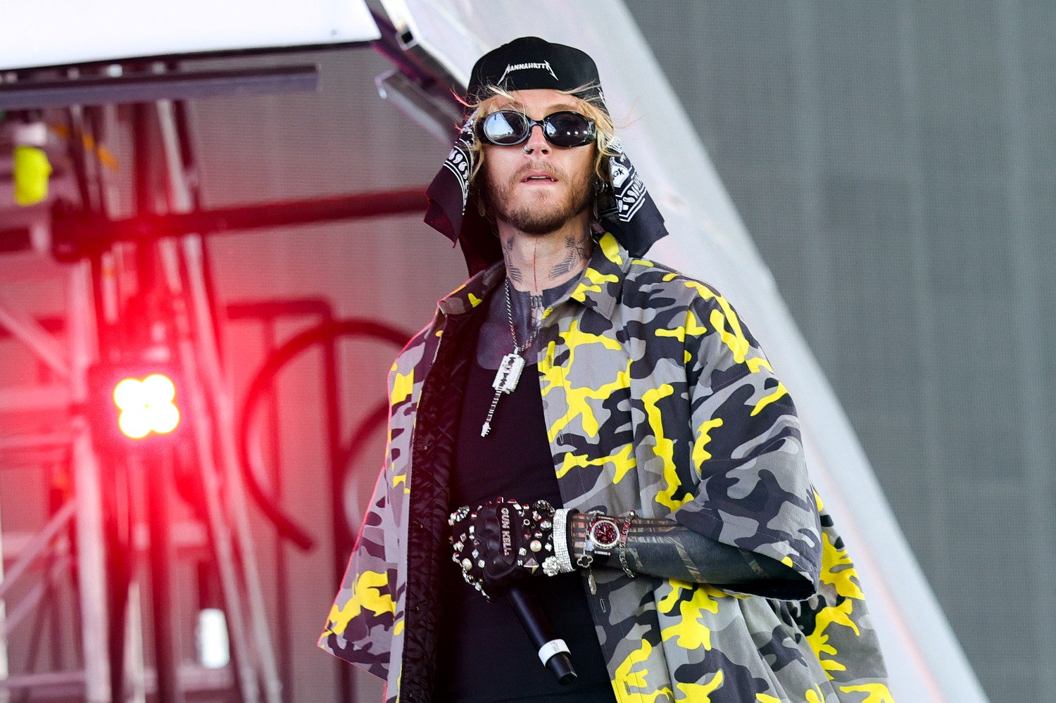 Machine-gun-kelly-three-six-mafia-coachella
