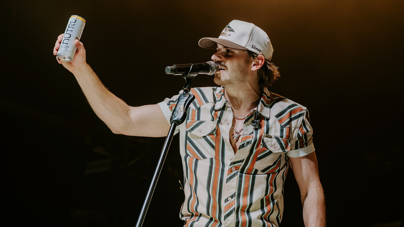 Tucker-Wetmore-Talks-Debut-Album-and-First-Stagecoach-Performance-MAIN.jpg