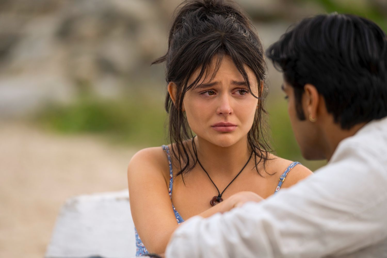We Were Liars Author on Show’s Finale, Bringing Book’s Twist to Screen