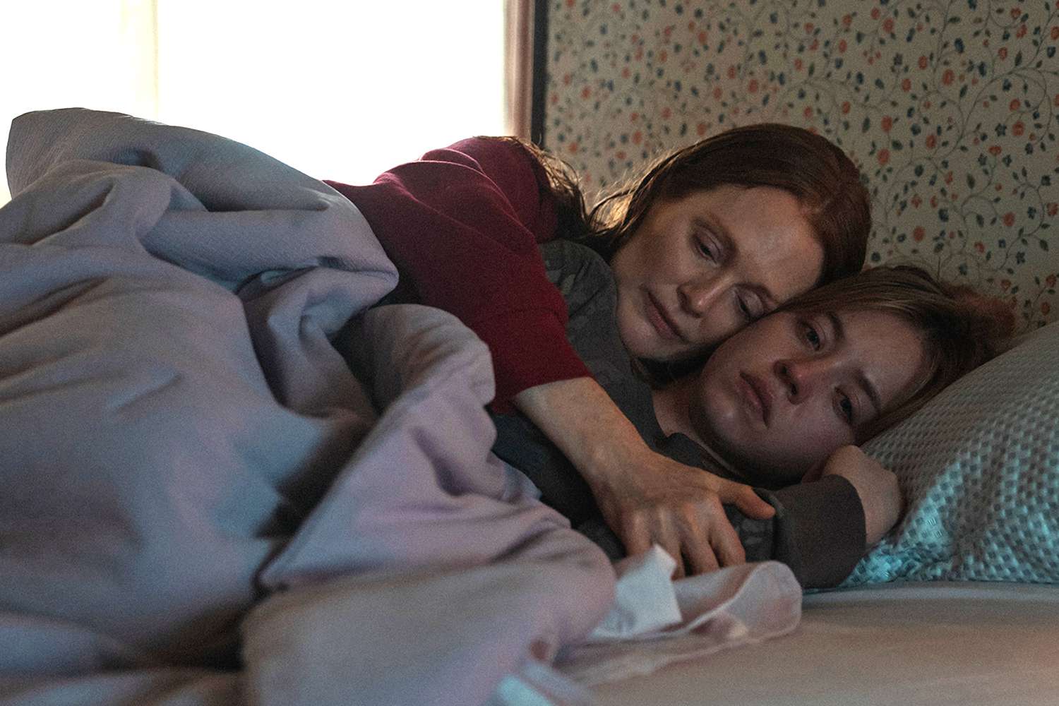 Julianne Moore, Sydney Sweeney in Tense Thriller