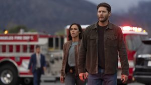 Amber_Oliveras_Jessica_Camacho_and_Mark_Meachum_Jensen_Ackles_in_COUNTDOWN-Photo-ELIZABETH_MORRIS_30.jpeg