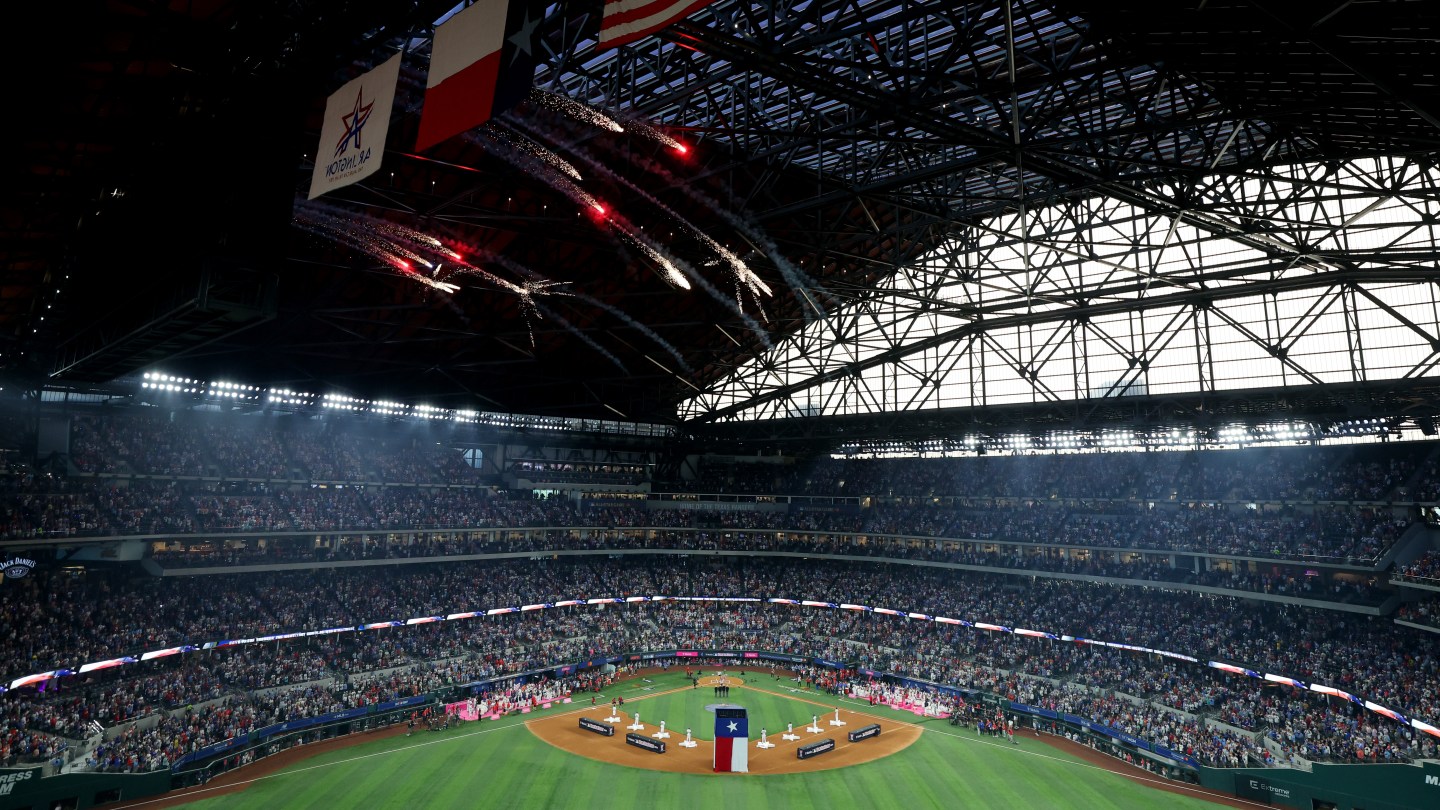 GettyImages-2162175640.jpg