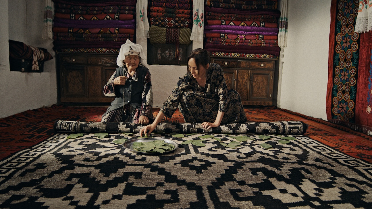 'Black Red Yellow' Wins Best Picture