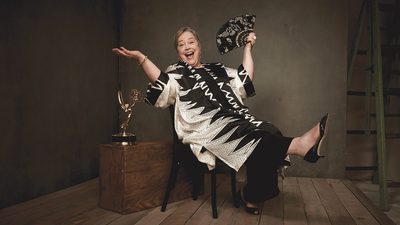 Kathy Bates Enchanted the Emmys With ‘Two and a Half Men’