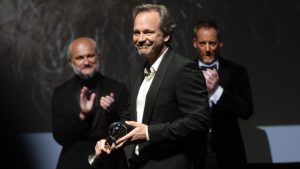 Peter-Sarsgaard-at-KVIFF-opening-ceremony-1-FIlm-Servis-Karlovy-Vary.jpg