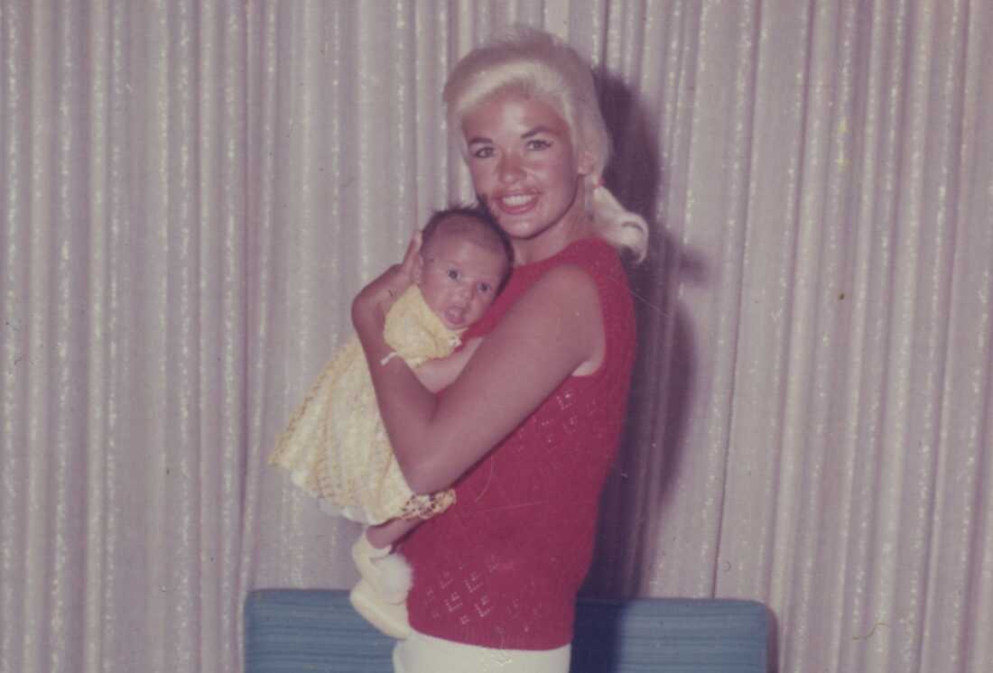 Mariska Hargitay Jayne Mansfield Doc My Mom Jayne Sets Oscar Campaign
