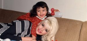 jayne-mansfield-mariska-hargitay-EMBED-2025.jpg