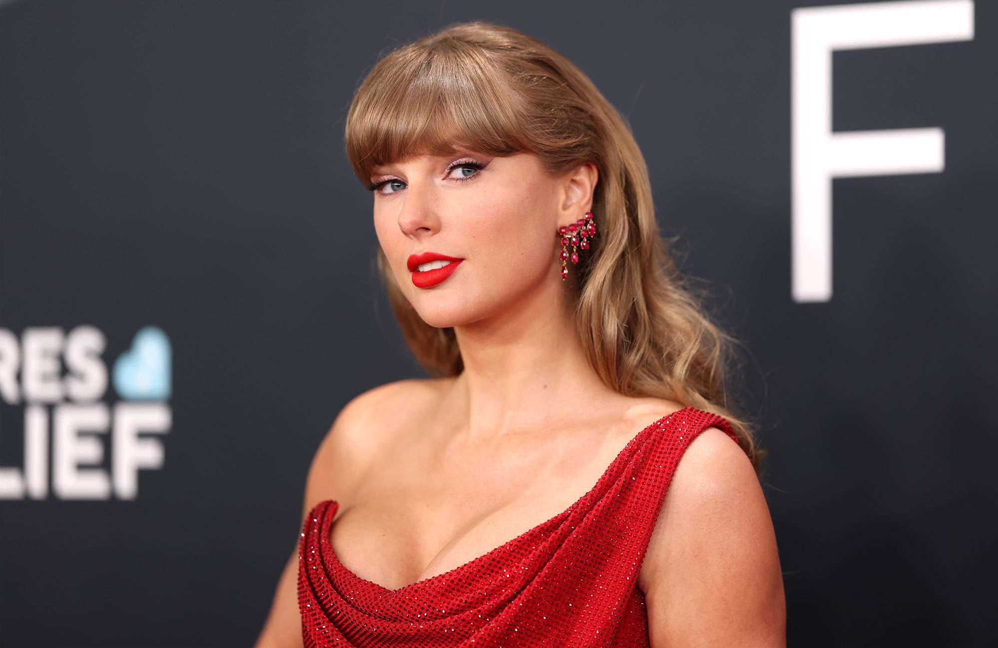 Watch Out 'Mean Girls,' Taylor Swift Now Claims Oct. 3