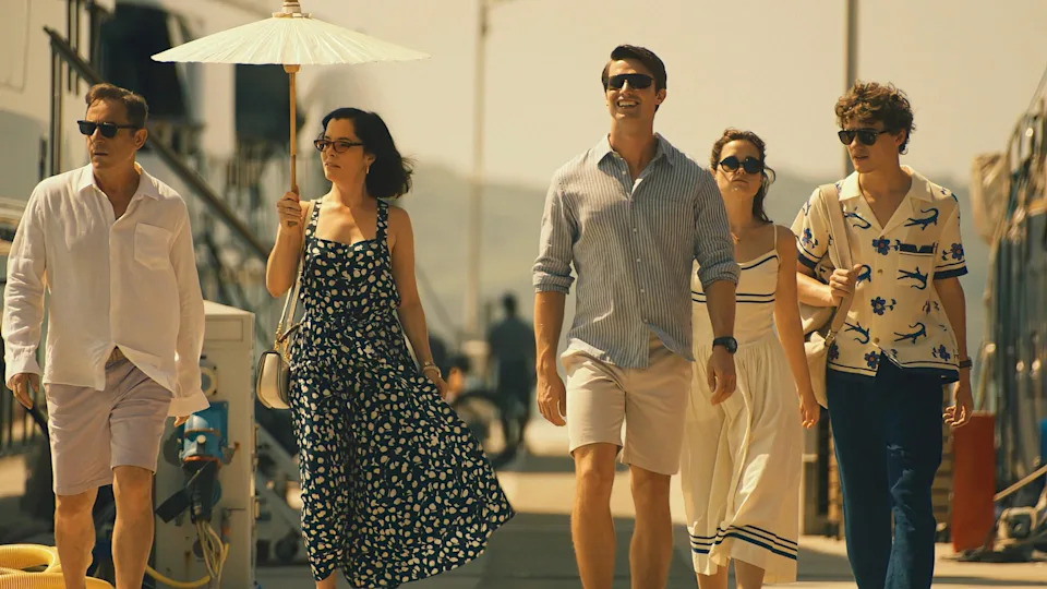 The White Lotus, The Pitt & More Top Shows Flirting With Disaster