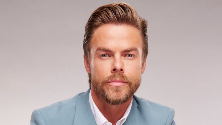 Derek-Hough-Headshot.jpg