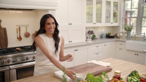 With_Love_Meghan_u_S1_E5_00_08_54_01R-H-2025.jpg