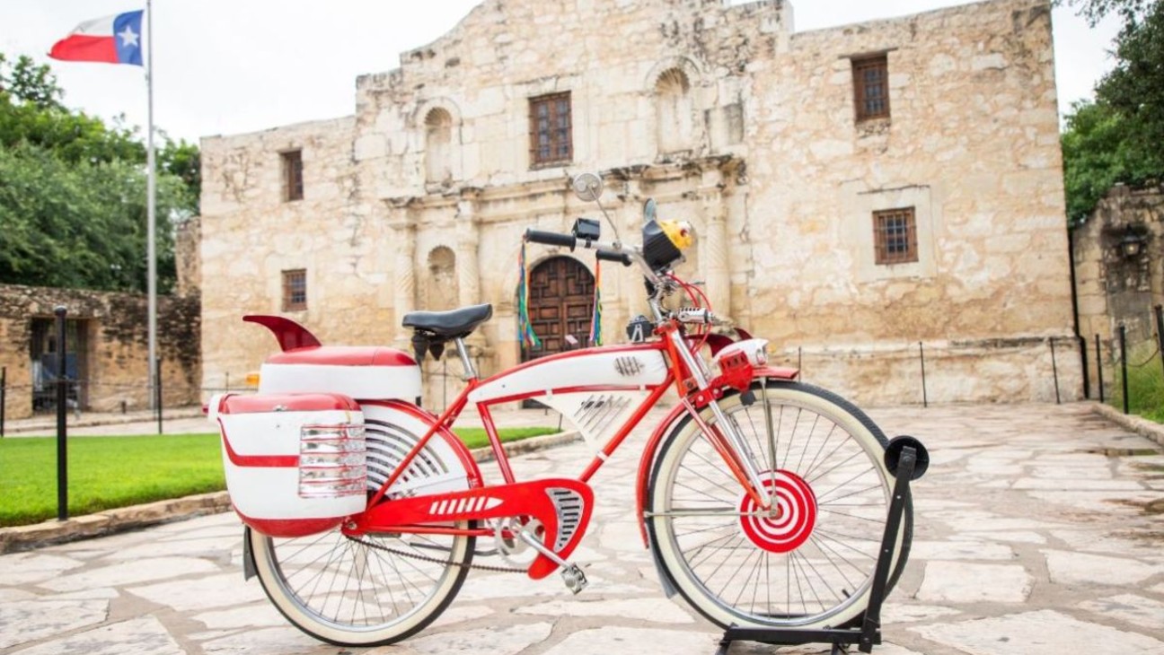 'Pee-wee's Big Adventure' Bike Debuts at Alamo on 40th Anniversary