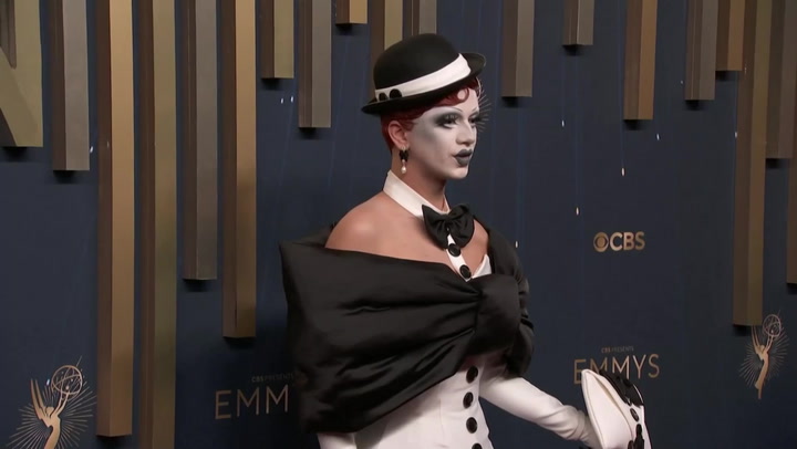 Hannah Einbinder Slams ICE After Comedy Supporting Actress Emmy Win