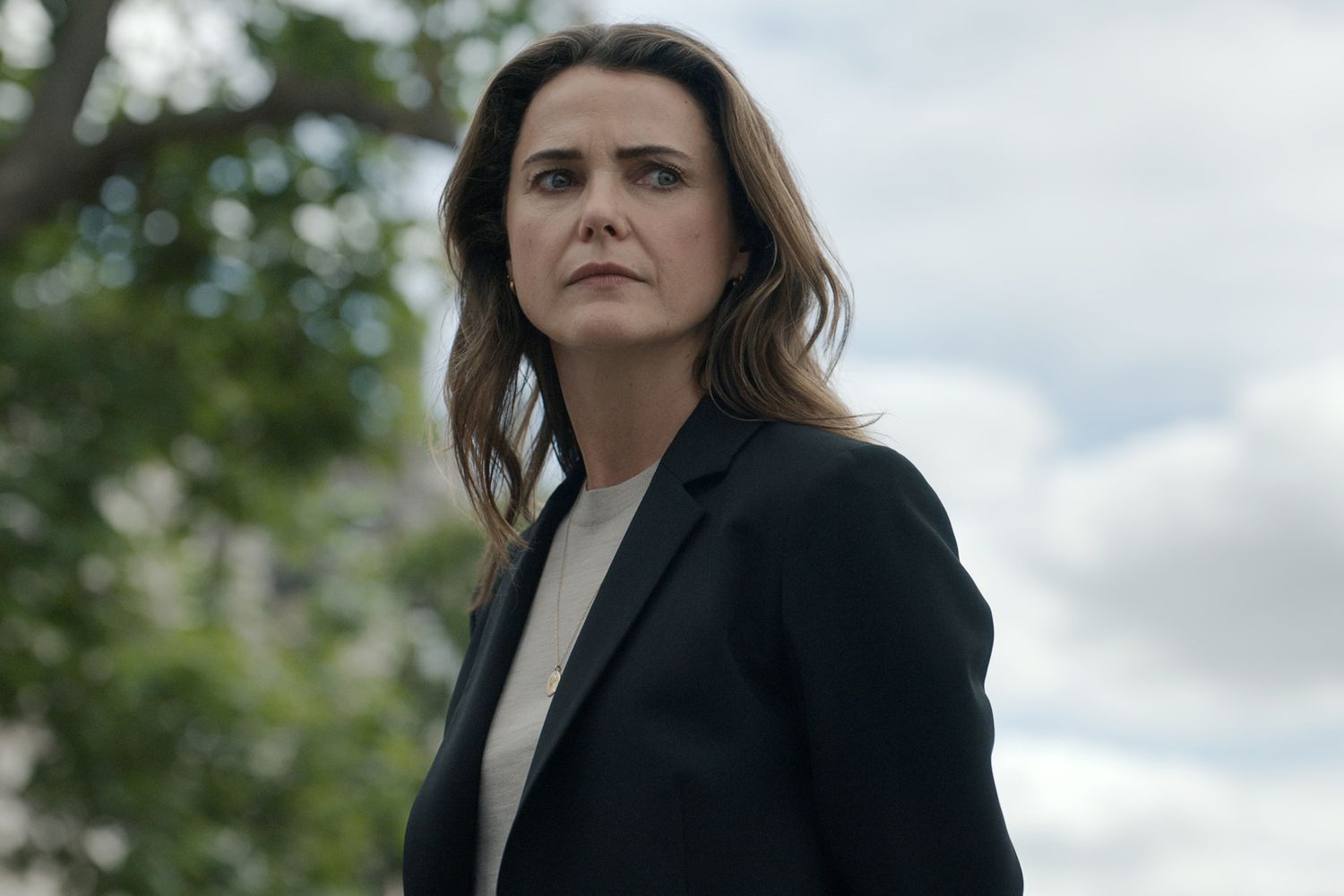 Keri Russell Explains Kate Hal Split, VP