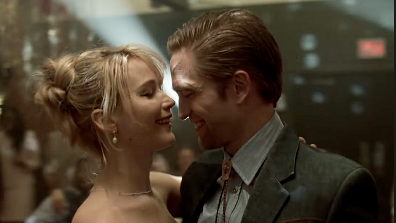 Jennifer Lawrence Served Robert Pattinson Food Out of Garbage